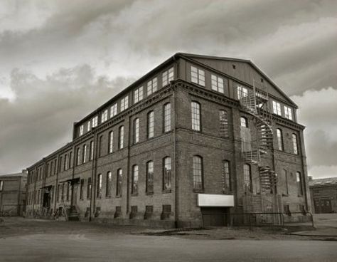 The SAC Plant Williamsburg VA Factory Exterior, Abandoned Factory, Industrial Factory, Building Renovation, Factory Building, Timeline Cover, Old Factory, Marketing Blog, Ecommerce Marketing