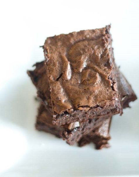 Tapioca flour brownies Best Chewy Brownies, Chewy Brownies Recipe, Mocha Fudge, One Bowl Brownies, Chewy Brownies, Homemade Brownies, Tapioca Flour, Brownies Recipe Easy, Brownie Recipe