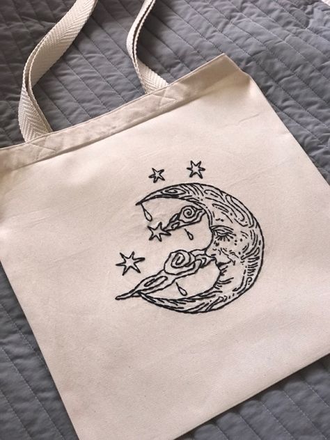 #moon #totebagpattern #embroidery Tote Bag Design Embroidery, Diy Tote Bag Design, Painted Canvas Bags, Moon Embroidery, Embroidered Tote Bag, Embroidered Tote, Diy Tote Bag, Sewing Embroidery Designs, Cute Tote Bags