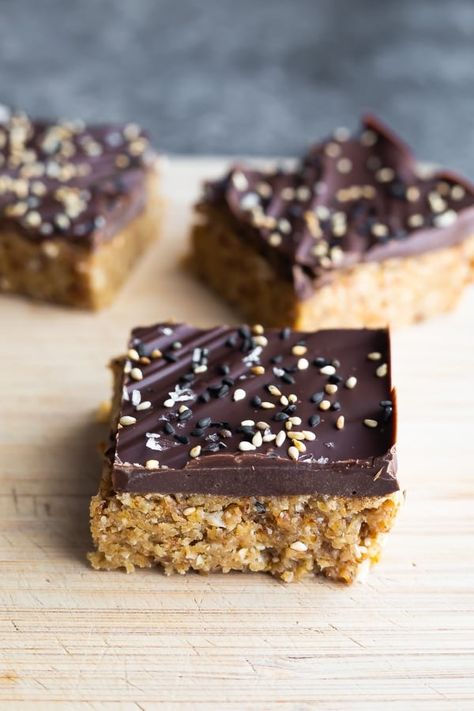 Sweet Peas And Saffron, Chocolate Tahini, Tahini Recipe, Chocolate Chia Pudding, Homemade Granola Bars, Chocolate Chip Cookie Bars, Oat Bars, Oatmeal Bars, Melting Chocolate Chips