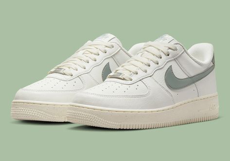 Nike Air Forces, Air Forces, Fallen Leaves, Nike Air Force 1 Low, Liner Socks, Air Force 1 Low, Gym Training, Nike Air Force 1, Cross Training