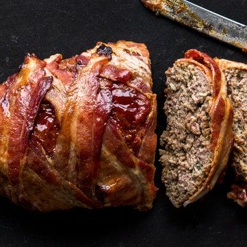 Ultimate Meatloaf Recipe, Meatloaf With Bacon, Tartiflette Recipe, Bacon Meatloaf, Cut Recipe, Good Meatloaf Recipe, Beef Bacon, Best Meatloaf, Meatloaf Recipe