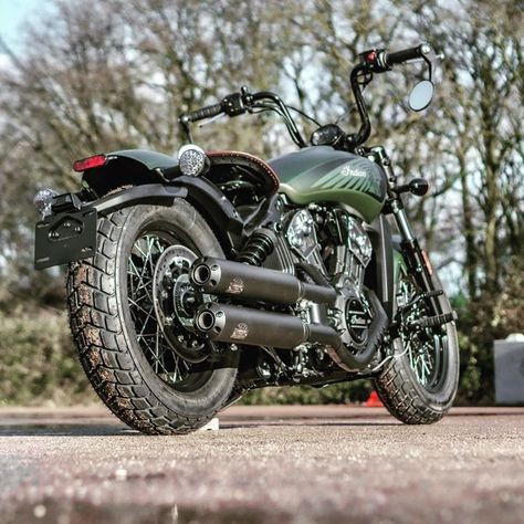 We love this bike 🤩 - beautiful Indian Scout Bobber Twenty with Dr. Jekill & Mr. Hyde exhaust.  Configure yours at http://configurator.jekillandhyde.com #indianscout #indianscoutbobber #scoutbobber Indian Scout Bobber Twenty, Indian Scout Bobber, Indian Desert, Scout Bobber, Mr Hyde, Bike Sketch, Poses Drawing, Indian Scout, Indian Motorcycle