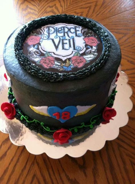 Pierce the Veil birthday cake. Pierce The Veil Birthday, Amity Affliction, Alan Ashby, Mayday Parade Lyrics, Jack Barakat, The Amity Affliction, Tonight Alive, La Dispute, Oliver Sykes