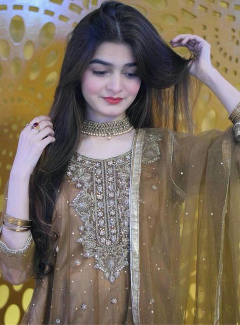 Kinat Faisal, Kainat Faisal, Bridal Anarkali Suits, Pakistani Fashion Party Wear, Islamabad Pakistan, Stylish Party Dresses, Fancy Dress Design, Stylish Dress Book, Stylish Dresses For Girls