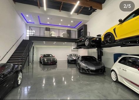 Garage Inside House, Huge Car Garage, Huge Garage Ideas, Big Car Garage Ideas, Car Garage In House, 7 Car Garage, Houses With Big Garages, Fancy Garage Interior, Aesthetic Car Garage