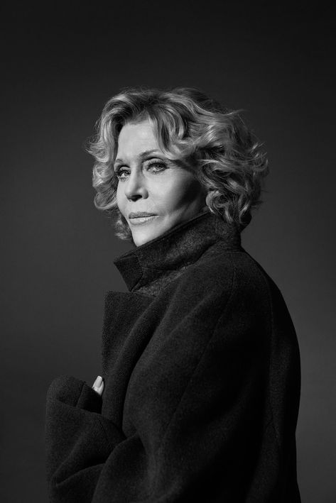 Black-and-white portrait of Jane Fonda in a coat Studio Portrait Photography, Dark And Moody, Jane Fonda, Black And White Portraits, Portrait Inspiration, Iconic Women, The New Yorker, Studio Portraits, Inspirational People