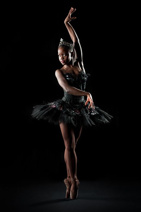 Teen Ballerina Michaela DePrince Is Writing a Book, and We Have the Exclusive Scoop! Black Dancers, Belly Dancing Classes, Ballet Beauty, Black Ballerina, Misty Copeland, Ballet Photography, Ballet Beautiful, Dance Life, Dance Art