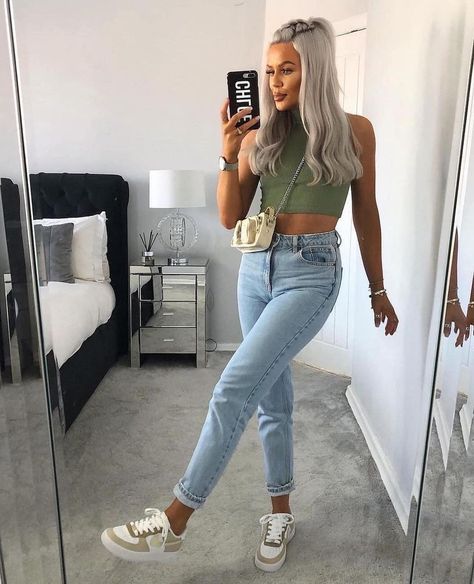 Casual Going Out Outfit Spring, Spring Outfits Going Out, Summer Pub Outfit, Day Drinking Outfit Summer, Day Out Outfit Summer, Casual Day Drinking Outfit, 2023 Summer Fashion Trends Women, Summer Outfits 2023 Fashion Trends Women, 2023 Spring Fashion Trends For Women