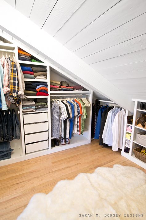 Walk In Closet Ikea, Attic Bed, Attic Wardrobe, Closet Ikea, Bedroom Closet Doors, Attic Closet, Ikea Pax Wardrobe, Walking Closet, Slanted Ceiling