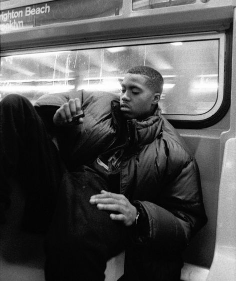 Hiphop Photoshoot, 90s Hip Hop Aesthetic, Subway Photography, 90s Rap Aesthetic, Hiphop Aesthetic, Hiphop Photography, Hiphop 90s, East Coast Hip Hop, Cultura Hip Hop