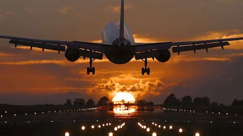 Download 4k Plane Sunset Takeoff Wallpaper | Wallpapers.com Plane Wallpaper, China Southern Airlines, Airplane Landing, Aircraft Images, Airplane Wallpaper, Alaska Airlines, Budget Travel Destinations, Singapore Airlines, Kid Friendly Travel Destinations