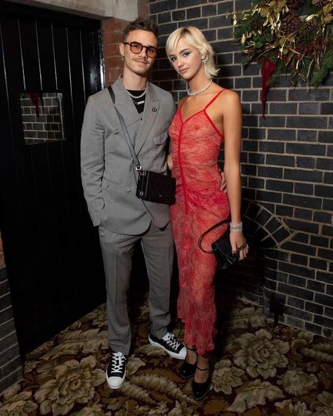 Mia Regan, Romeo Beckham, David Beckham, Spice Girls, Celebrity Couples, Travel Outfit, Victoria Beckham, Girl Power, Beautiful People