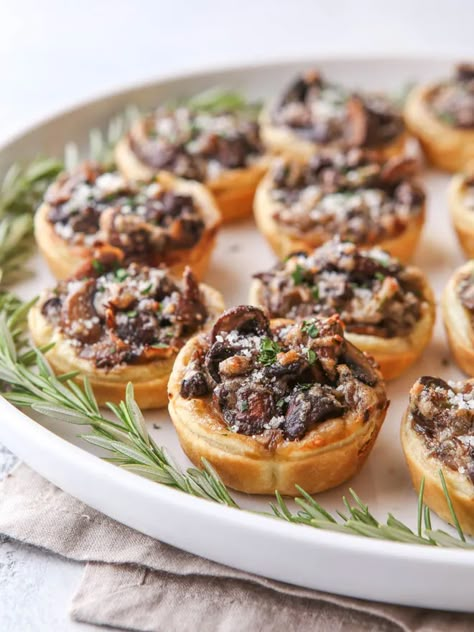 Asparagus Pancetta, Mushroom Tarts, Puff Pastry Tarts, Winter Appetizers, Sausage Broccoli, Mini Tart Recipes, Fancy Foods, Mushroom Tart, Completely Delicious