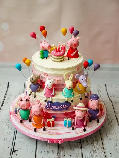 Peppa Pig Picnic Ideas Romantic, Tortas Peppa Pig, Peppa Cake, Thomas Birthday Cakes, Bolo Da Peppa Pig, Peppa Pig Birthday Decorations, Peppa Pig Birthday Party Decorations, Rodjendanske Torte, Peppa Pig Birthday Cake