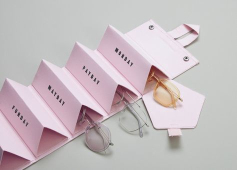 Eyewear Packaging, Retail Branding, Sunglasses Packaging, Eyewear Display, Store Signage, Sac Diy, Street Marketing, Folded Paper, Box Packaging Design