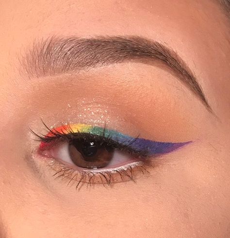 These makeup looks were made to be worn all Pride Month long. Pride Nails, Rainbow Eyeshadow, Drag Make-up, Pride Makeup, Make Up Inspiration, Rainbow Makeup, Eye Makeup Designs, Makijaż Smokey Eye, Edgy Makeup