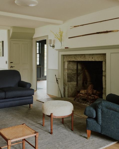 This Cozy Connecticut Farmhouse Ups the Ante on Countryside Living | Architectural Digest Connecticut Farmhouse, Underground Passage, Elizabeth Roberts, Countryside Living, Add A Room, Architectural Ideas, Frank Lloyd Wright Design, Colonial Farmhouse, Brooklyn Brownstone