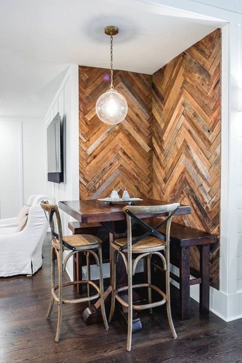 Give A New Look To Your Corner With Herringbone Accent Wall Herringbone Bar, Herringbone Wood Wall, Herringbone Accent Wall, Accent Wall Dining, Planked Walls, Pallet Accent Wall, Wood Wall Design, Stools Kitchen, Herringbone Wood