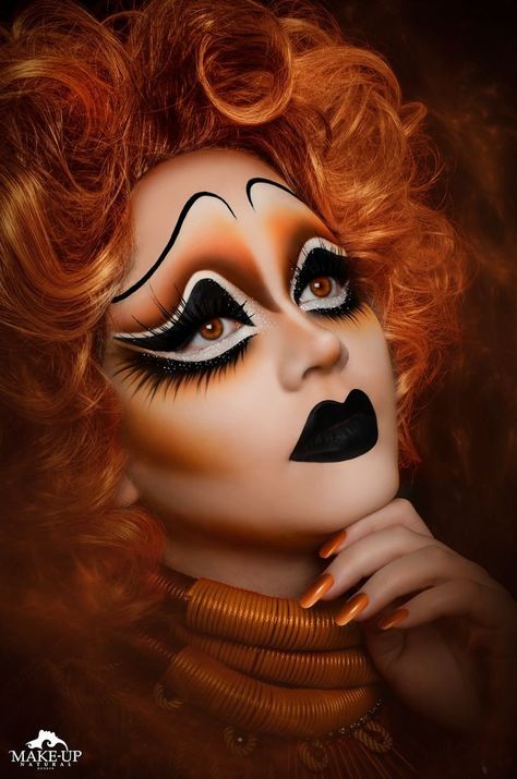 Drag Queen Makeup Looks, Drag Makeup Looks, Fantasy Makeup Looks, Drag Looks, Drag Queen Fashion, Halloween Backgrounds Wallpapers, Halloween Nails 2022, Nail Designs Halloween, Wallpapers Halloween