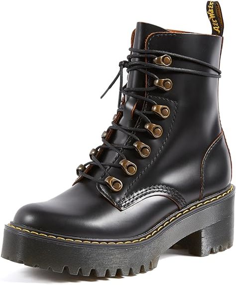 Boots Martens, Dr Martens Leona, Shoes Dr Martens, Dr Martens Black, Leather Heeled Boots, Black Boots Women, Dr Martens Shoes, Fashion Heels, Martens Shoes