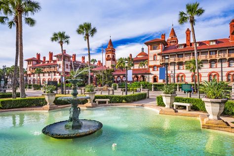 Jacksonville (and its surrounding areas) has a lot of hidden gems and history, as well as several family-friendly places with delicious food. Places In Florida, St Augustine Fl, St Augustine Florida, Coral Gables, American Cities, Florida Travel, St Augustine, Beach Town, Best Cities