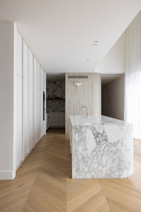 Almond in Williamstown • Storey Floors Kitchen Island Bench, Marble Island, Minimal Kitchen, Well Hello There, Island Bench, Minimalist Kitchen Design, Sleek Kitchen, Herringbone Floor, Home Design Decor