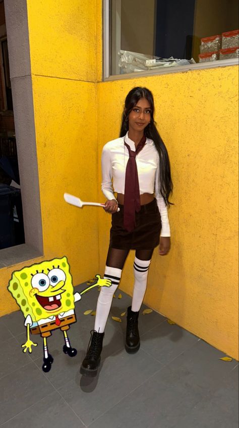 Female Spongebob Costume, Sponge Bob Characters Costumes, Halloween Costumes Spongebob, Spongebob Costume Women, Spongebob Outfit Ideas, Diy Spongebob Costume, Sponge Bob Costume, Sponge Bob Halloween, Bob Halloween Costume