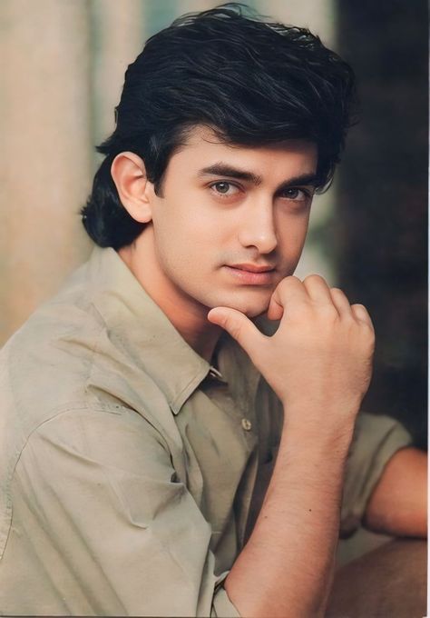 Amir Khan 90s, 90s Bollywood Actors, Aamir Khan 90s, Amir Khan, Indian Actors, Men Faces, Bollywood Cinema, 90s Bollywood, Aamir Khan