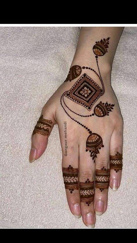 This page provide you about asthetic mehandi design on Indian festival Mehdi Degine 2024, Mehendi Design Back, Mehdi Degine, Indian Festival, Mehandi Design, Mehendi Design, Mehandi Designs, Indian Festivals, Mehendi Designs