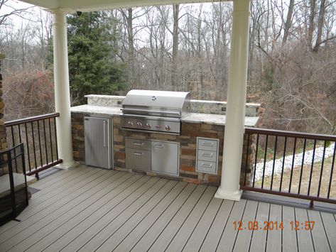 www.anotheramazingdeck.com trex transcend deck with custom grill island Upper Deck Grill Station, Deck With Grill Station, Deck Built In Grill, Outdoor Kitchen On Composite Deck, Grill Stations On Deck, Built In Grill On Trex Deck, Outdoor Grill Area On Deck, Deck With Built In Grill, Small Deck With Grill