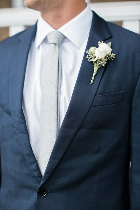 Navy Tux, Navy Groom, Navy Suit Wedding, Grey Suits, Groom Fashion, Groom Wedding Attire, Groomsmen Boutonniere, Navy Blue Suit, Barn Weddings