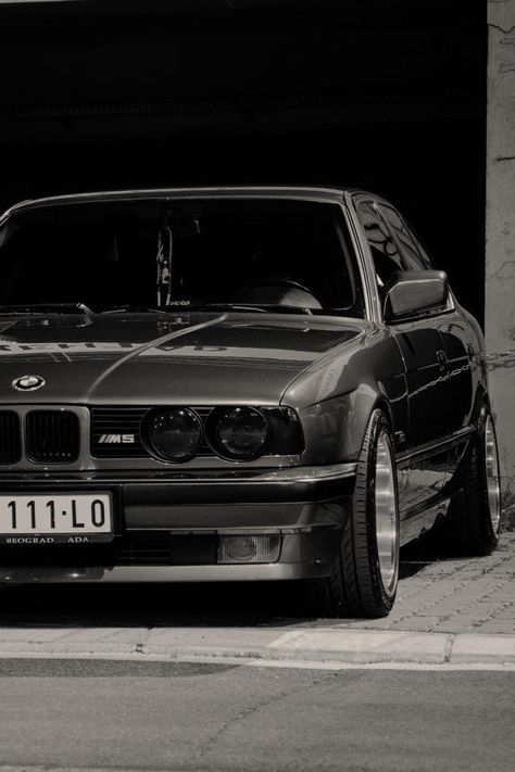 Scirocco Volkswagen, Serie Bmw, Dream Cars Bmw, Bmw Classic Cars, Bmw E34, Bmw E38, Bmw Wallpapers, Bmw Classic, Bmw Series