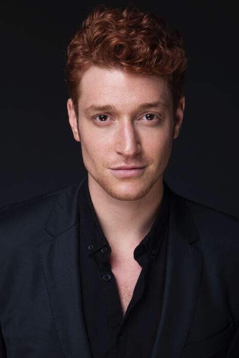 Redhead Actors, Victoria 2016, Red Hair Men, Redhead Men, Walk In Love, Actors Male, Men Hair Color, Ginger Men, Small Light