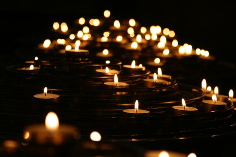 Teshuvah: Embracing Change and Repairing the World Writing A Sympathy Card, Vigil Candles, Candle Light Vigil, Candles Dark, Condolence Messages, Everyday Prayers, Cake Blog, Advent Candles, Infant Loss