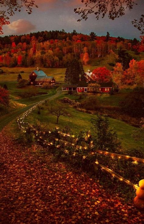 Woodstock Vt, Woodstock Vermont, Autumn Love, Autumn Scenery, I Love Fall, Autumn Beauty, Autumn Cozy, Love Fall, Autumn Aesthetic