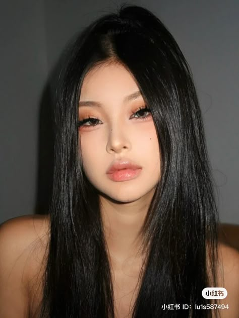 Makeup Asia, Asian Makeup Looks, Light Makeup Looks, Cute Makeup Looks, Asian Eye Makeup, Baddie Hairstyles, Asian Makeup, Medium Length Hair Cuts, Girls Makeup