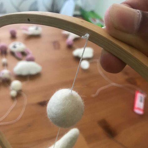 How To Make A Nursery Mobile On A Round Wooden Mobile Frame – Felt Ball Rug Australia Diy Mobiles For Nursery, Felt Mobile Diy, Diy Cot Mobile, Homemade Baby Mobiles, Crib Mobile Diy, Diy Baby Mobile Tutorial, Rug Australia, Pregnancy Crafts, Felt Mobiles