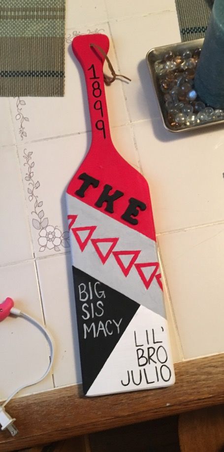 Fraternity Paddles Big Little, Fraternity Paddles For Guys, Delta Zeta Paddle, Frat Paddle Ideas, Frat Paddles, Paddle Designs, Fraternity Paddles, Big Little Paddles, Alpha Sigma Phi