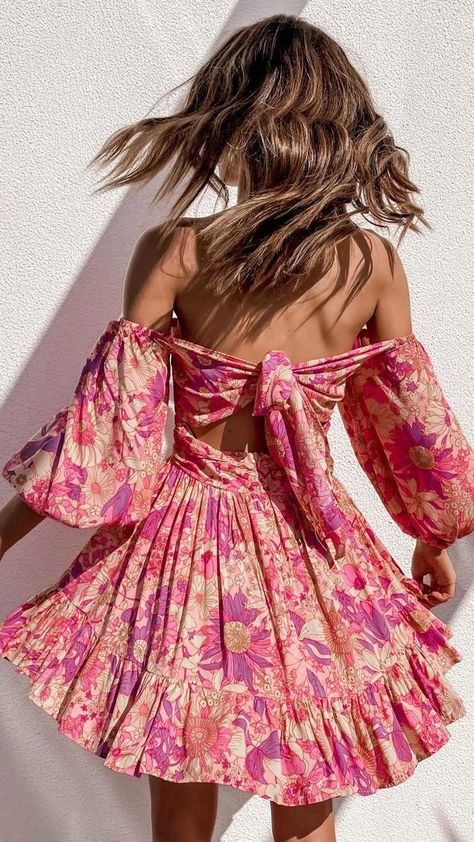 C’est Chic Boutique in Porto 💕 Wedding Guest Mini Dress, Floral Off Shoulder Dress, Beach Wedding Outfit, Bohemian Maxi Skirt, France Dress, Kurta Dress, Prom Dresses Gowns, Italy Outfits, Feminine Dress