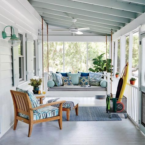 Beach House Outdoor Living Space Ideas - Cozy covered patio with swing bench Lake Cabin Interiors, Farmhouse Porch Swings, Porch Swing Plans, Small Beach Houses, Home Improvement Loans, Primitive Homes, Casas Coloniales, Beach House Design, House With Porch