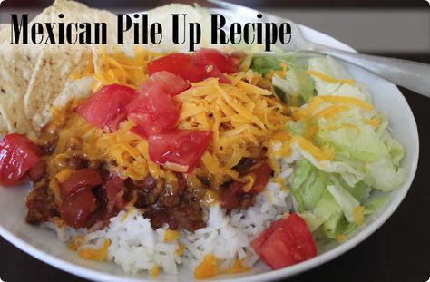 Mexican Pile Up Recipe, Mexican Stack, Mexican Salad, Mexican Recipe, Salad Dishes, Family Favorite Recipes, Recipes Mexican, Homemade Chili, Quick Easy Dinner