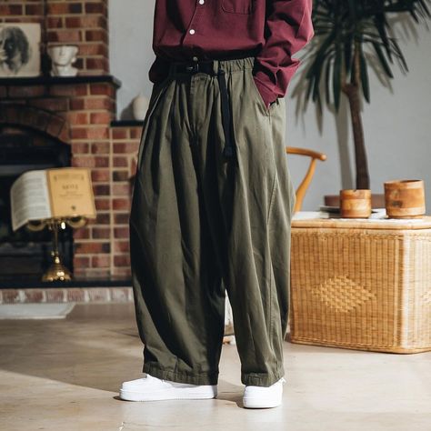 Baloon Pant Outfits Men, Balloon Pants Outfit, Hipster Boy, Fashion Souls, Balloon Pants, Baggy Pant, Baggy Pants, Men Shirt Style, Men Shirt