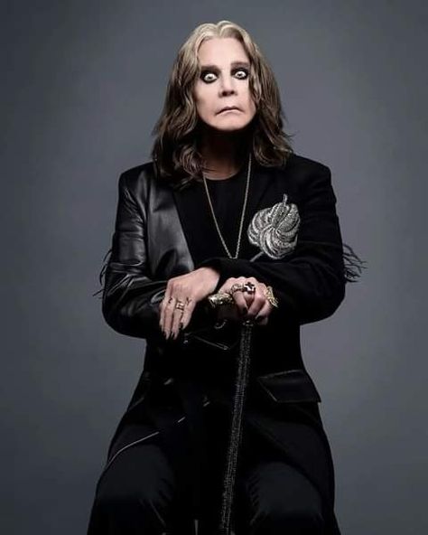 Ozzy Osbourne Now, Ozzy Tattoo, Ozzy Osbourne Black Sabbath, Jimi Hendrix Poster, Prince Of Darkness, Zakk Wylde, Heavy Metal Rock, Mötley Crüe, Heavy Metal Bands