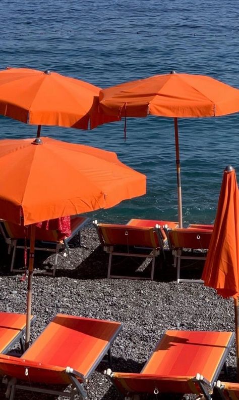 Italy Beaches, 일본 패션, Orange Aesthetic, Europe Summer, Italian Summer, Northern Italy, Summer Feeling, Summer Dream, European Summer