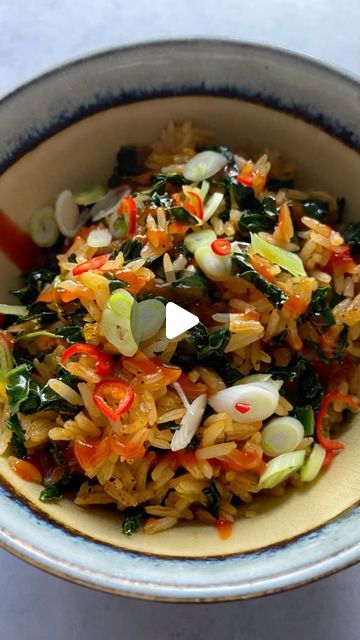 Dominique Woolf on Instagram: "SRIRACHA FRIED RICE - ep 1 of Storecupboard Heroes 

Welcome to my new series where each week, I make 3 dishes using 1 storecupboard ingredient

We’re kicking off with Sriracha fried-rice. It’s so quick & easy yet packed full of flavour thanks to the mighty Sriracha!

Feel free to add whatever veg or protein you have to hand.

The full recipe is on my website thewoolfskitchen.com

Tag someone who needs some midweek meal inspiration!

Let me know in the comments if you’d like to try this dish! 👇

#sriracha #srirachasauce #friedrice #easymeals #stirfriedrice" Meal Inspiration, Midweek Meals, Sriracha Sauce, The Mighty, Sriracha, Tag Someone Who, Tag Someone, New Series, Fried Rice