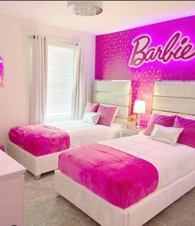 Kids Girl Room, Black Velvet Bed, Barbie Bed, Barbie Room Decor, Kids Bedroom Themes, Small Studio Apartment Decorating, Barbie Bedroom, Girl Apartment Decor, Glam Bedroom Decor