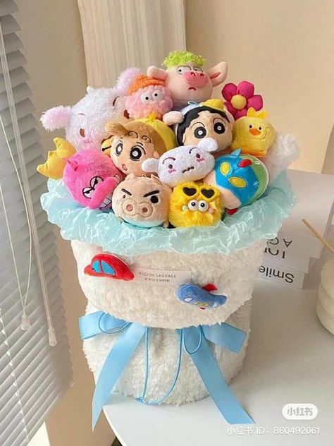 Makeup Palette Collection, Doll Aesthetic, Gift Bouquet, Diy Toys, Cute Dolls, Stevia, Stuffed Animals, Cute Gifts, Flowers Bouquet