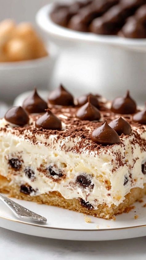 Rich, creamy, and indulgent, A Deliciously Simple Cannoli Cake is your new favorite dessert! 🍰🍫 #CannoliDessert #CakeGoals #DessertObsession #ItalianFlavors #SimpleSweets #BakingBliss #SweetDelights #CannoliLove #DessertPerfection #CakeMagic 🍰 Easy No Bake Cannoli Cake, Dessert To Go With Italian Food, Dessert For Pasta Night, Italian Dinner Dessert Ideas, Dessert To Go With Lasagna Dinner, Cannoli Icebox Cake, Dessert That Goes With Lasagna, Cannoli Cheesecake Bars, Cannoli Cake Recipe Easy