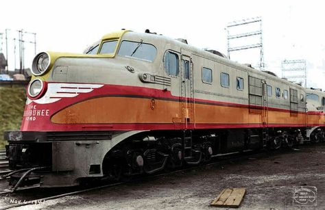 Locomotive Engine, Train Pics, Train Museum, Train Board, Train Posters, Milwaukee Road, Vintage Diesel, Railroad History, Model Train Scenery